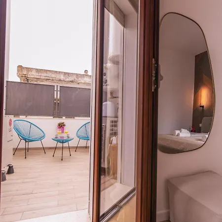 Caralis Golden House Luxury And Charm In Apartment